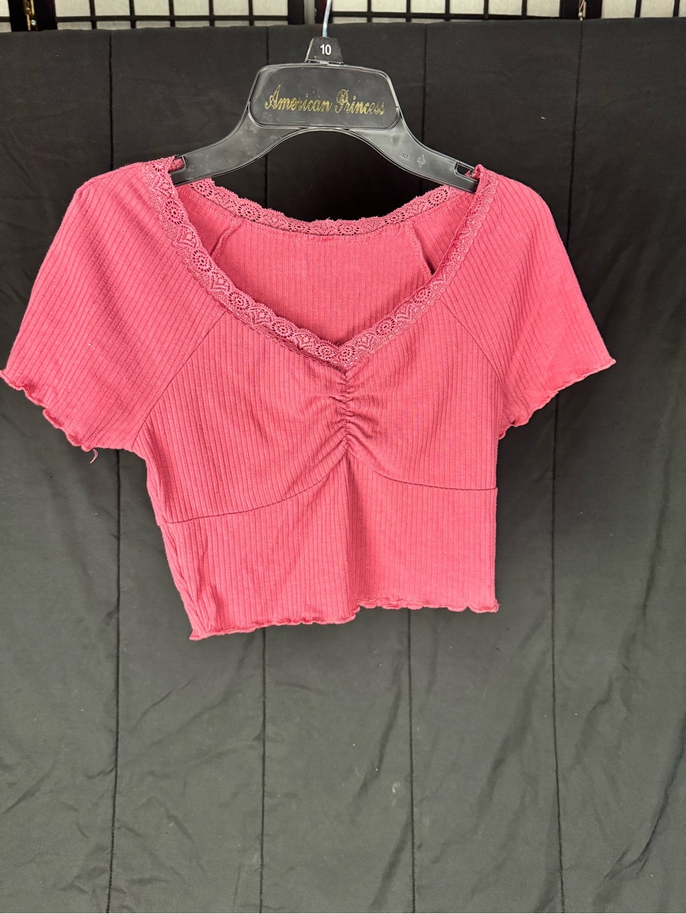 Women’s Lace-Trim Ruched Crop Top - Pink